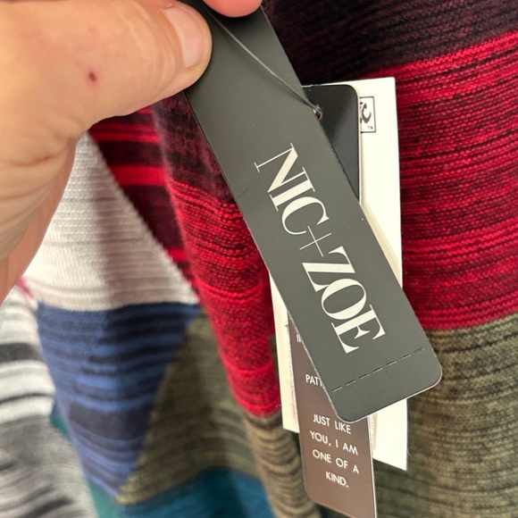 NWT NIC+ZOE Women's Colorful Chevron Sweater gorgeous - Picture 6 of 7